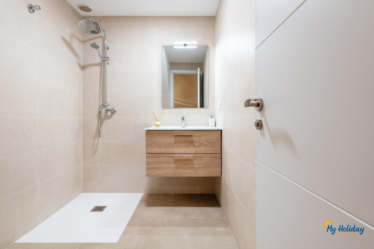 Bathroom 4, Villa Flamboyan Meloneras, Las Palmas