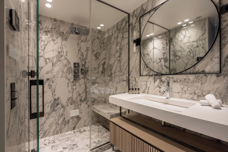Bathroom 3, HIGHSTAY - Luxury Serviced Apartments - Tuileries Garden, Paris