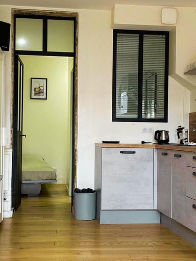 Others 5, Lyon Historic Town Apartment, Rhône