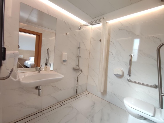 Bathroom, Hotel Casa Marzo, Zaragoza
