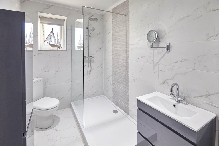 Bathroom, Host & Stay - Cattersty Hideaway, Redcar and Cleveland