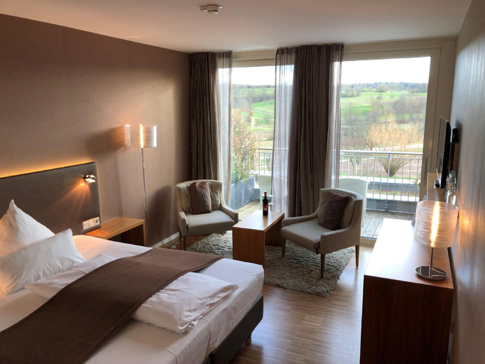 Bedroom 2, Heitlinger Hof, Karlsruhe
