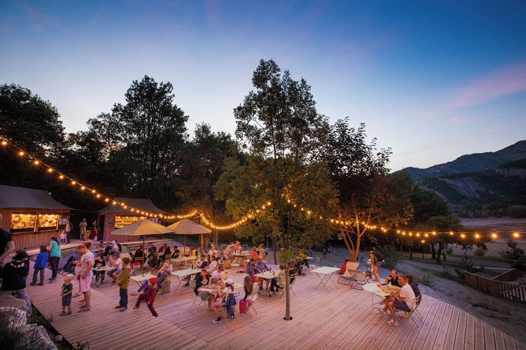 Terrace/patio 2, Huttopia Lac de Serre-Ponçon, Alpes-de-Haute-Provence