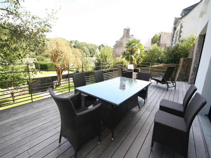 Others 2, Luxurious Villa in Pont-Aven with Private Pool, Finistère