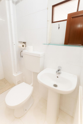 Bathroom 3, Lagos Central Suite DBV Guesthouse, Lagos