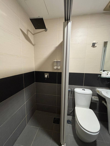 Bathroom 3, Grand Village Hotel by LME, Ampang