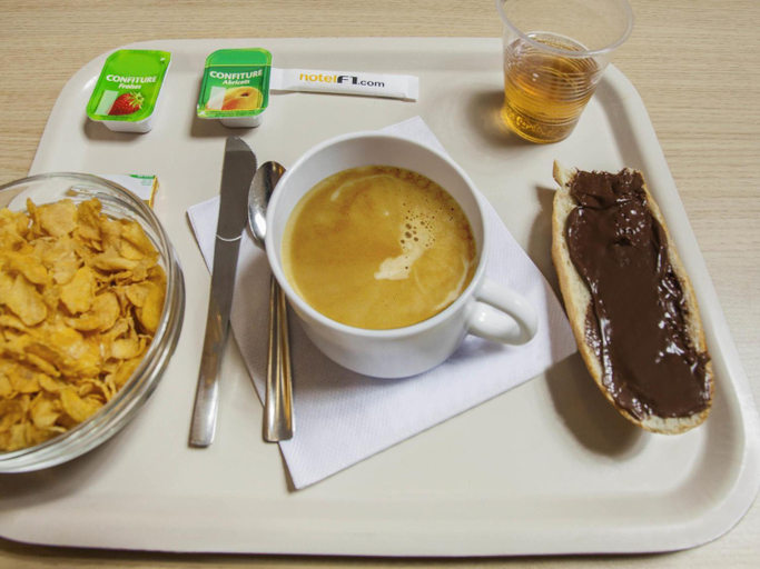 Food & Drinks 3, hotelF1 Besancon Ouest Micropolis, Doubs
