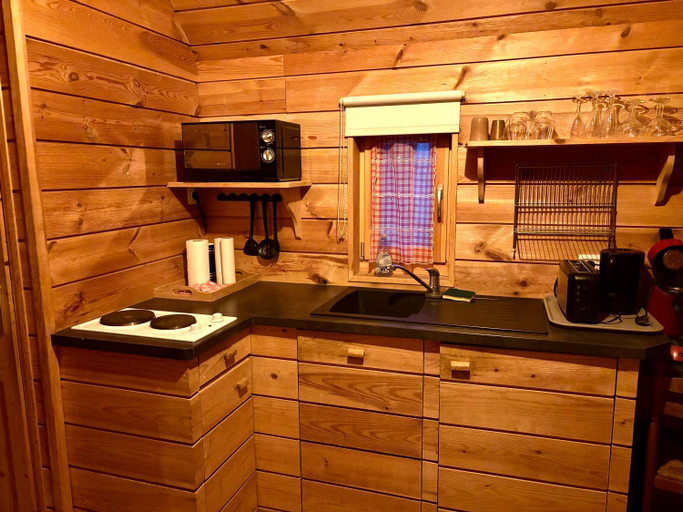 Kitchen 4, Western City, Aube