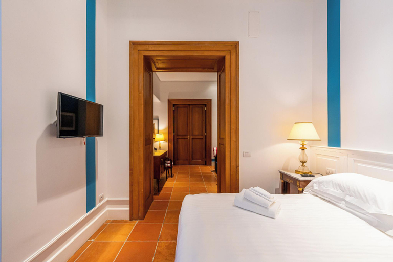Bedroom 2, Corte Satriano Residence, Napoli