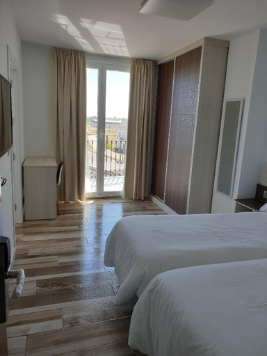 Bedroom 2, Meson Hostal La Cabana, Badajoz