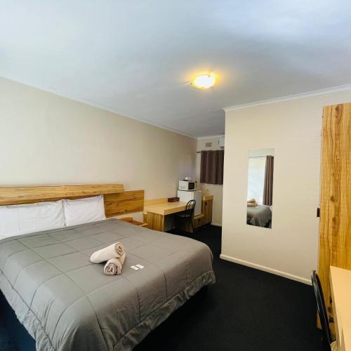 3, Wee Waa Motel, Narrabri