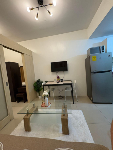 Others 4, Jazz Residences, Makati City