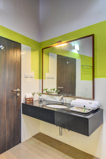 Bathroom, Eka Resort Sakleshpur, Hassan