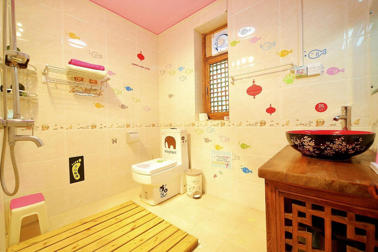 Bathroom, Lijiang October Inn, Lijiang