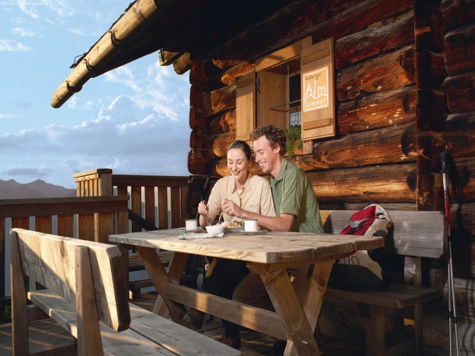 Others 3, Chalet in Piesendorf near Ski Slopes, Zell am See