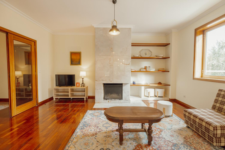 Shared lounge/TV area