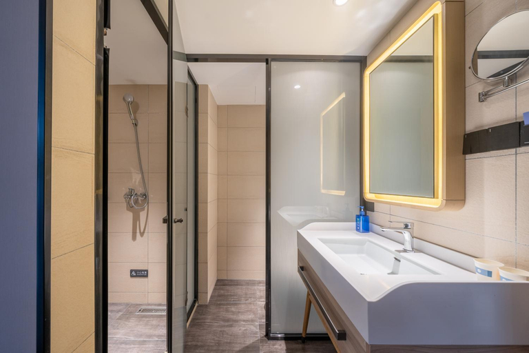 Bathroom 4, Hanting Hotel Shanghai Fengxian Nanqiao Industria, Shanghai