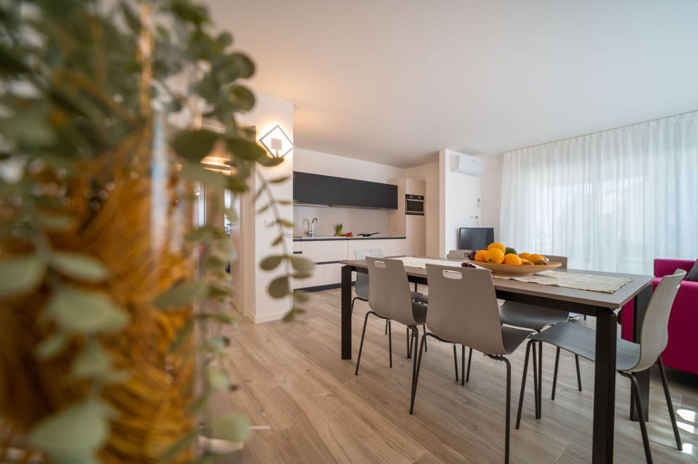 Others 5, Wonderful seaview apartment in a prestigious residence, Udine