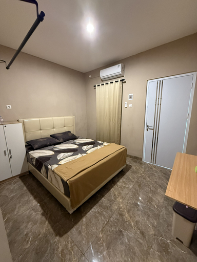 Others 3, REHAT Guest House, Semarang