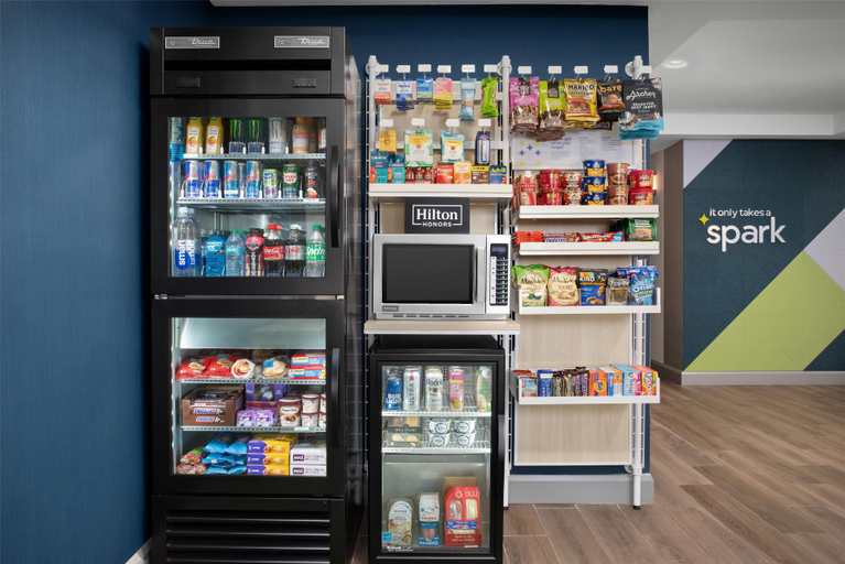 Food & Drinks, Spark By Hilton Tucson Airport, Pima