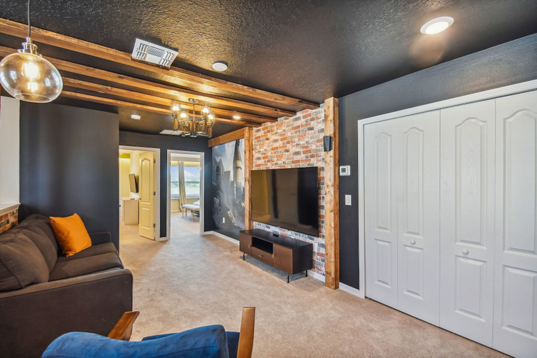 Living area 2, Luxury Villa w/ Pool & Disney Themes Solterra, Polk