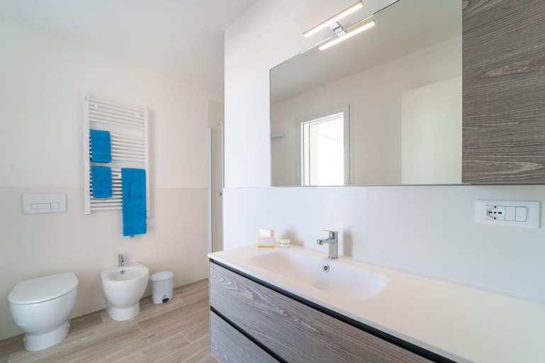 Bathroom 3, Wonderful seaview apartment in a prestigious residence, Udine