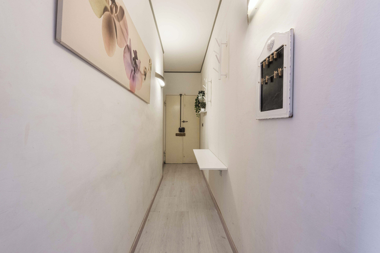 Room 2, Passerina by MMega, Florence
