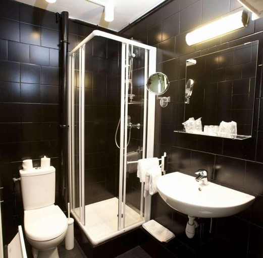 Bathroom, Hôtel Cecyl Reims Centre, Marne
