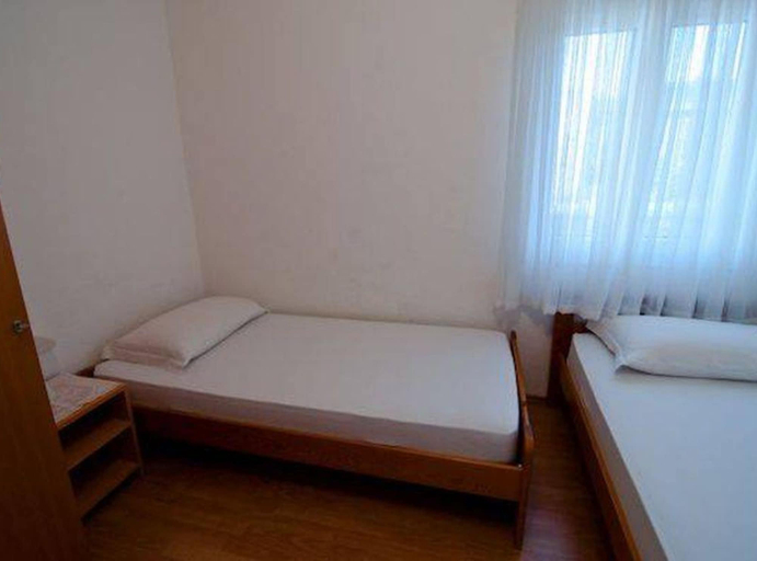 Room 3, Apartman Olive Garden, Šolta
