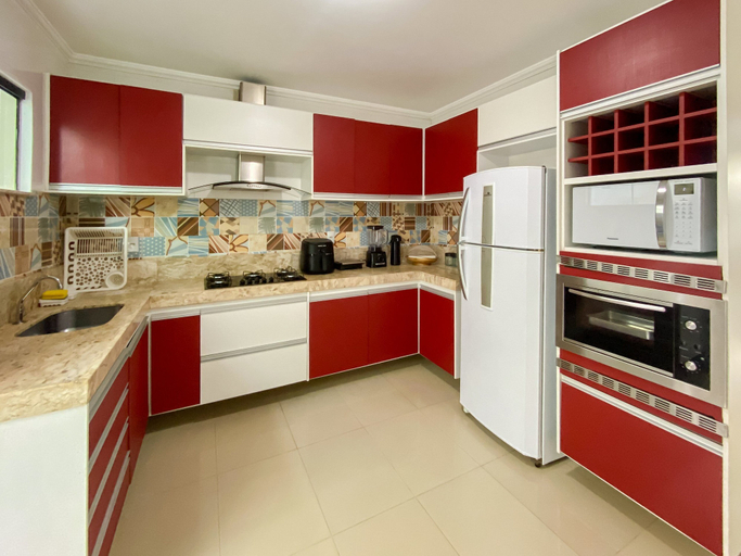 Private kitchen 4, Casa com 2 suítes praia de Taperapuã, Porto Seguro