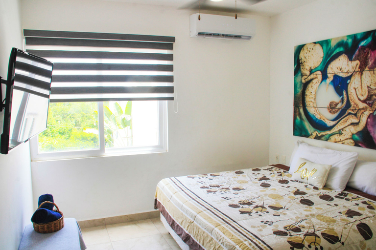 View from room, Stylish Studios with Rooftop Pool, Cozumel