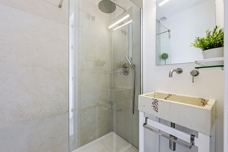 Bathroom, SUNSET MALAGA - Cisneros Boutique Apartments, Málaga