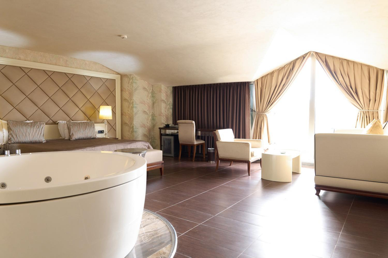 Bathroom 4, Taba Luxury Suites & Hotel, Beşiktaş