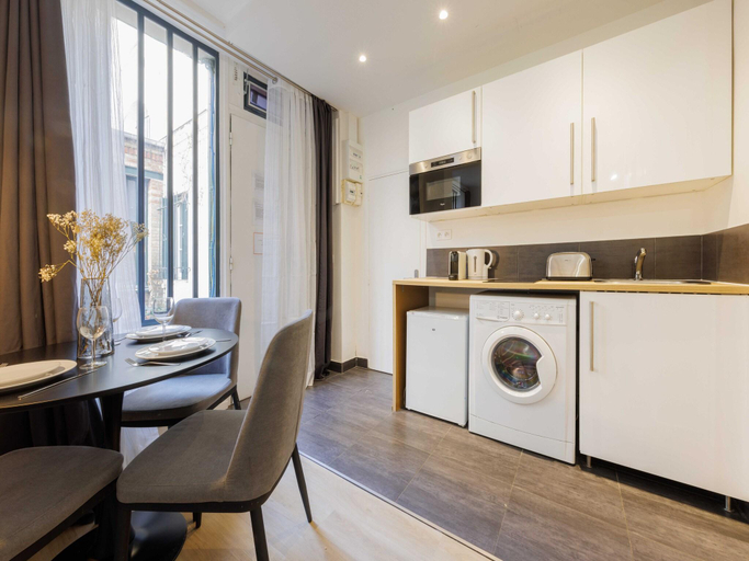 3, Beautiful apartment at Gare de lEst Republique, Paris