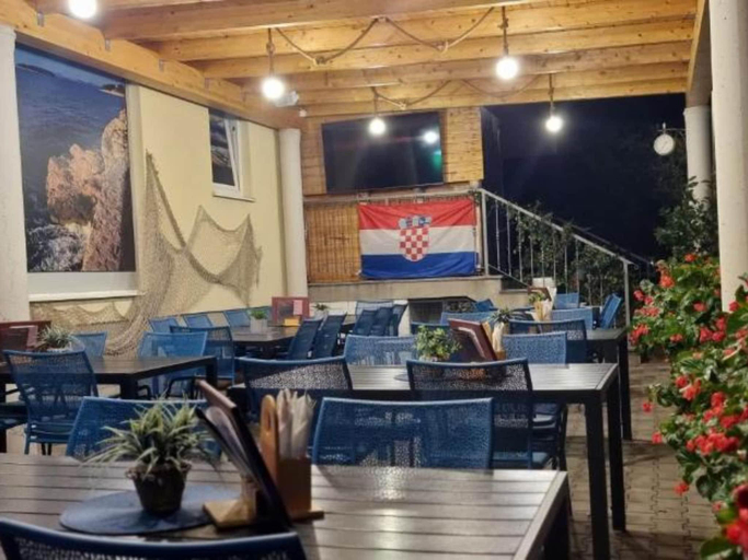 Food & Drinks, Peaceful Apartments With Style, Okrug