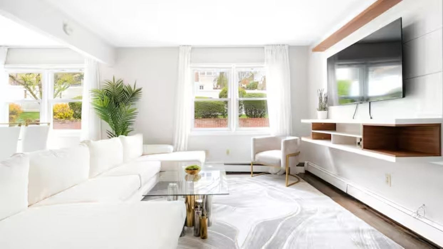 Living area 3, Upscale 3BR NY Home with Free Parking, Westchester