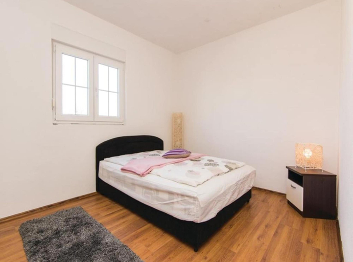 Room 2, Amazing Villa With Outdoor Swimming Pool, Stankovci