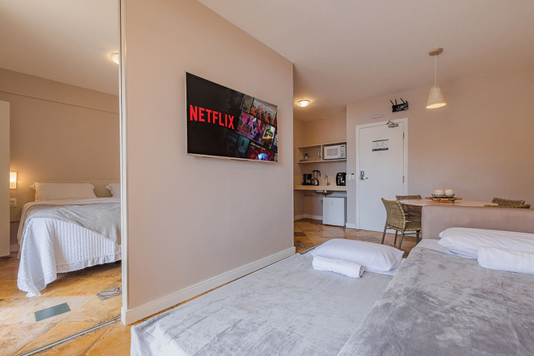 Room 2, Beach Park Suites #333 Beachfront By Carpediem, Aquiraz