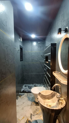 Bathroom 5, Hotel Mukti Residency, Darjiling