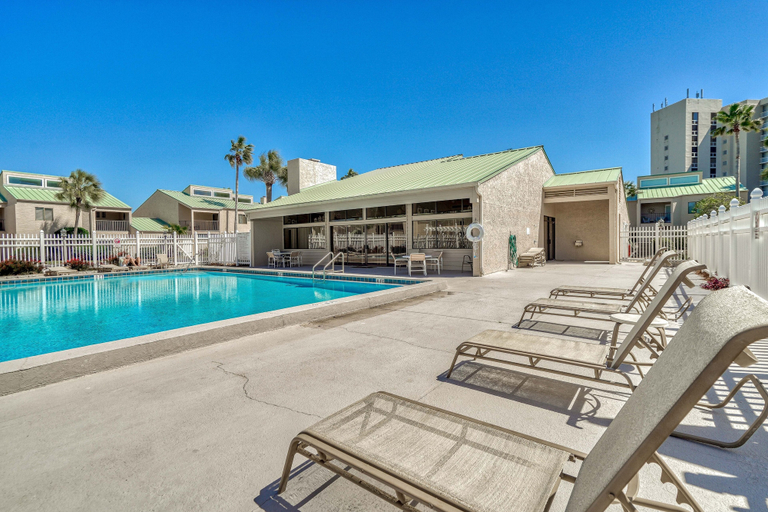 Pool 5, Shoreline Garden 16 3 Bedroom Townhouse, Okaloosa