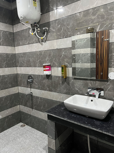 Bathroom 4, Flavour Zone Courtyard, Ambala
