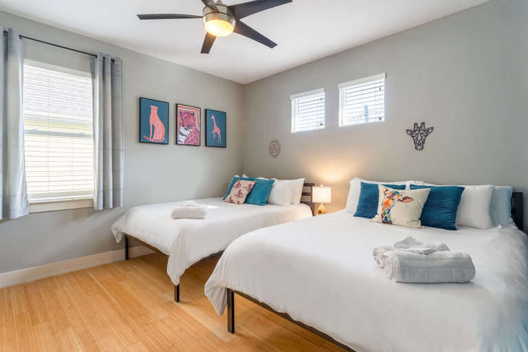 Bedroom 2, Upstay Entertainment Hub w Games & Outdoor Firepit, Travis