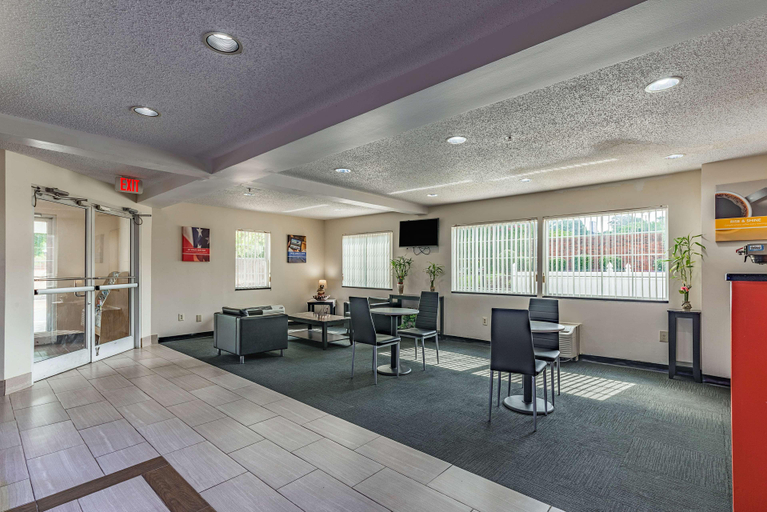 Public Area 2, Motel 6 Charlotte, NC - University, Mecklenburg