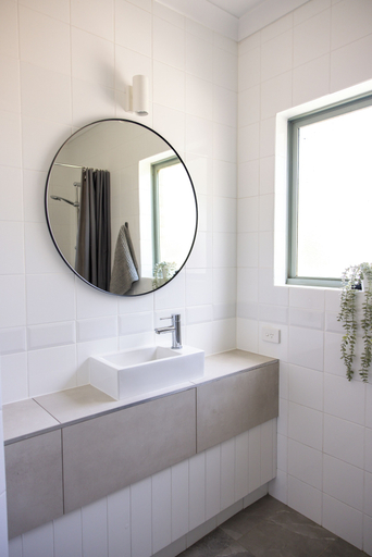 Bathroom 2, African Reef Beach Resort, Geraldton