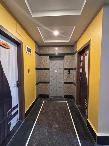 Elevator, Hotel Mukti Residency, Darjiling