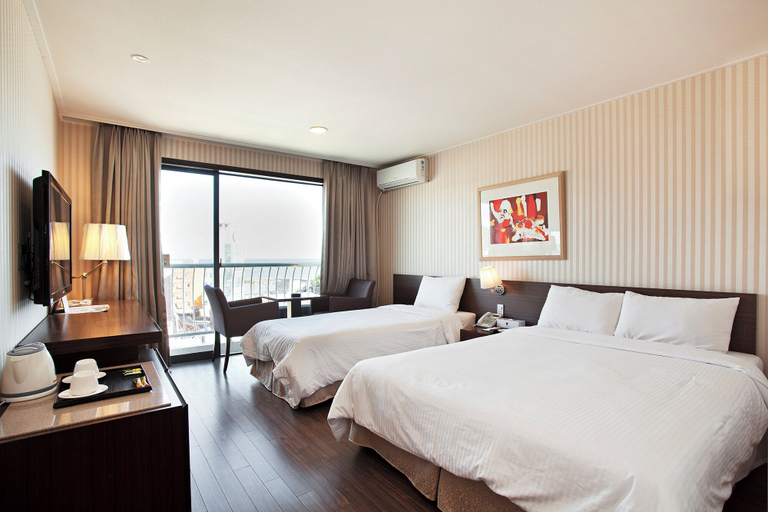 Bedroom 3, Song Jung Hotel, Haeundae