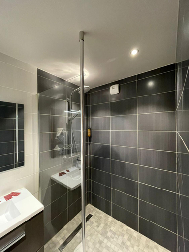 Bathroom 3, Aiguille Noire, Savoie