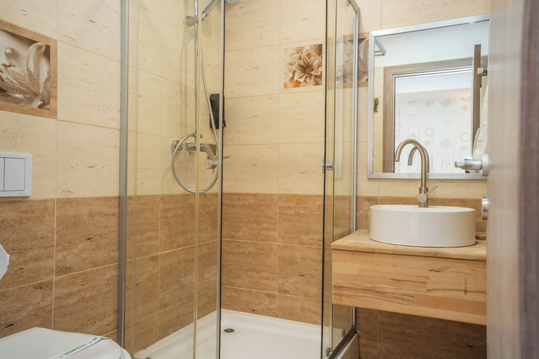 Bathroom 5, Hotel Liad, Municipiul Bucuresti