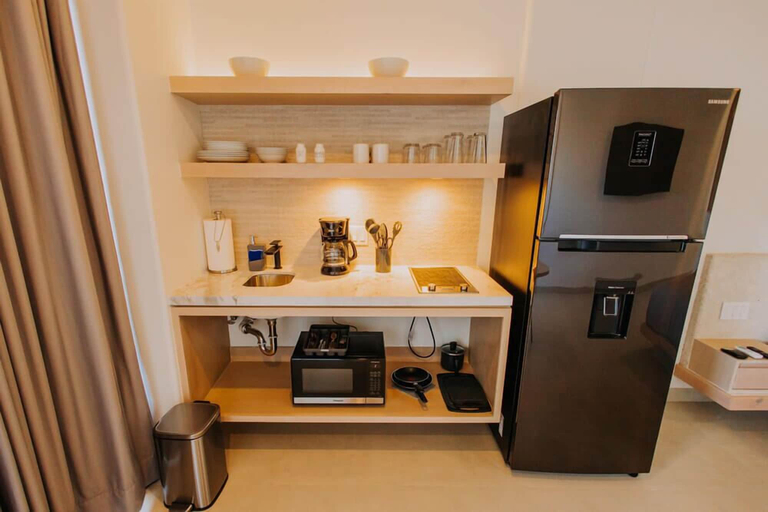 Private kitchen 5, 605 Tower Downtown Cabo, La Paz