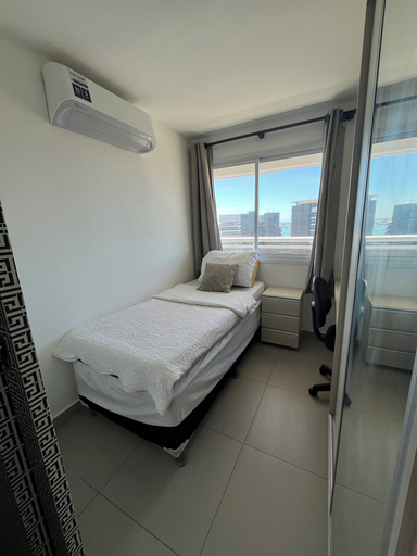 Room 2, HELBO MY HEY MEIRELES, Fortaleza